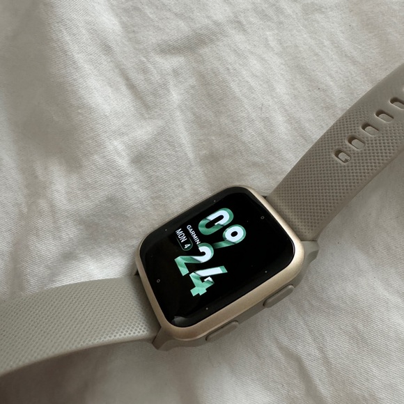 Garmin Venu 2 Sq - Picture 3 of 9